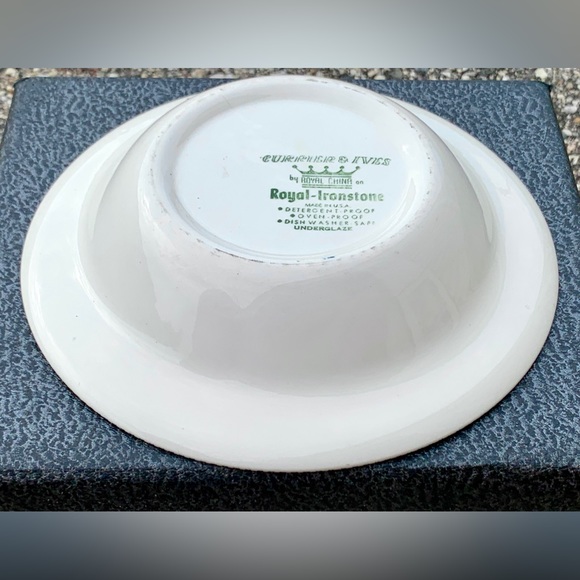 Royal China CURRIER & IVES Blue Scroll MAPLE SUGARING Rimmmed 9” Vegetable Bowl - Picture 12 of 16